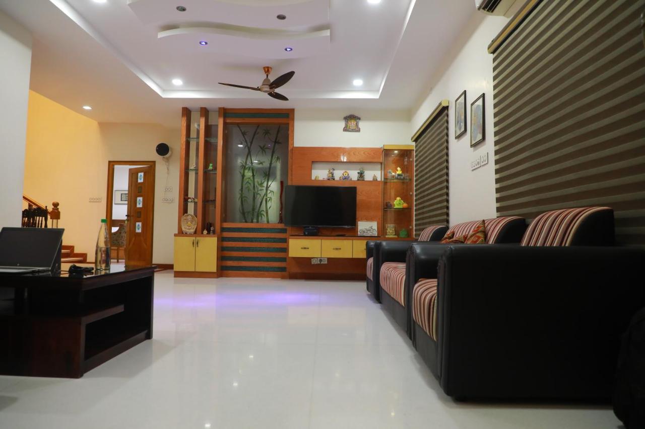 Hill View Paradise - 2Bhk'S & Rooms - A Golden Group Of Premium Home Stays - Tirupati Luaran gambar