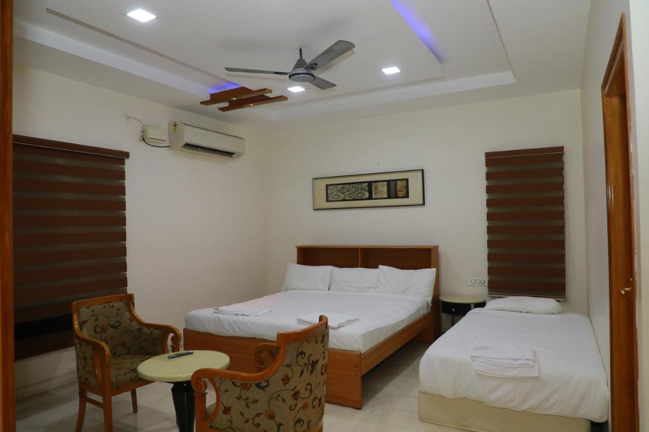 Hill View Paradise - 2Bhk'S & Rooms - A Golden Group Of Premium Home Stays - Tirupati Luaran gambar