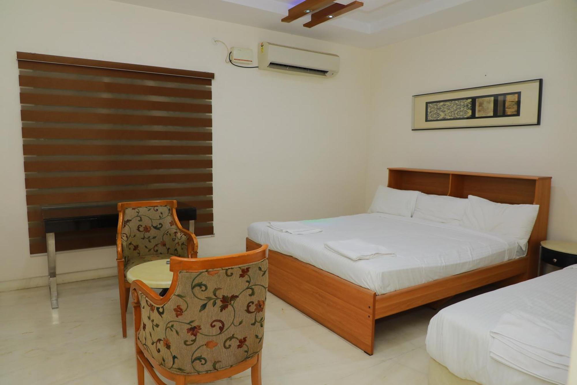 Hill View Paradise - 2Bhk'S & Rooms - A Golden Group Of Premium Home Stays - Tirupati Luaran gambar